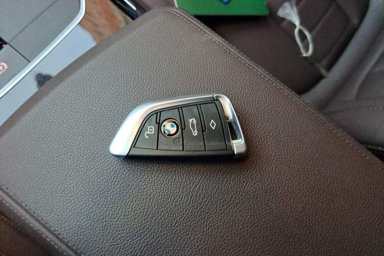 Used BMW 3 Series 2020 Restyled 325Li M Sport Package Vehicle Key