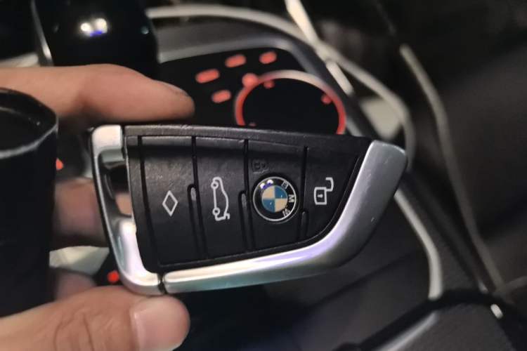 Used BMW 3 Series 2020 Facelifted 325Li M Sport Night Edition Package Vehicle Key