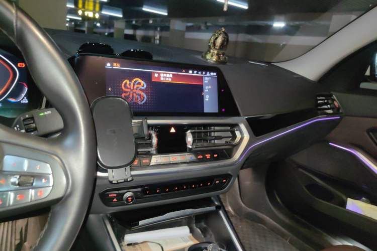 Used BMW 3 Series 2020 325Li First Edition Audio And AC Panel