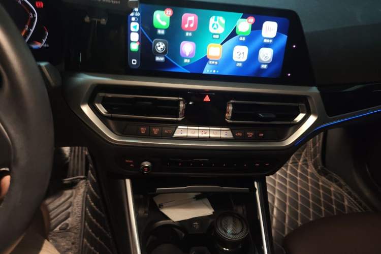 Used BMW 3 Series 2020 325Li First Edition Audio And AC Panel