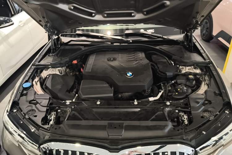 Used BMW 3 Series 2020 325Li M Sport Package Engine Bay