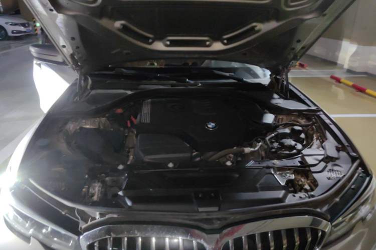 Used BMW 3 Series 2020 325Li First Edition Engine Bay