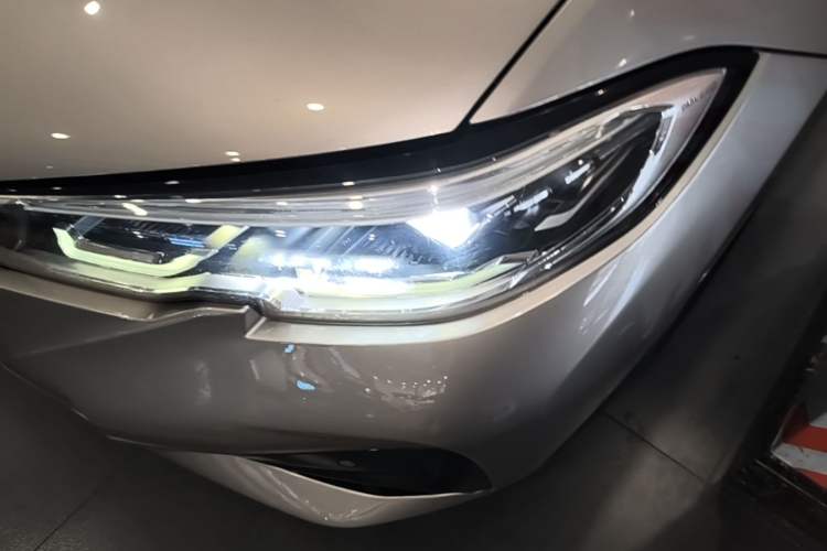 Used BMW 3 Series 2020 325Li M Sport Package Left Front Headlight