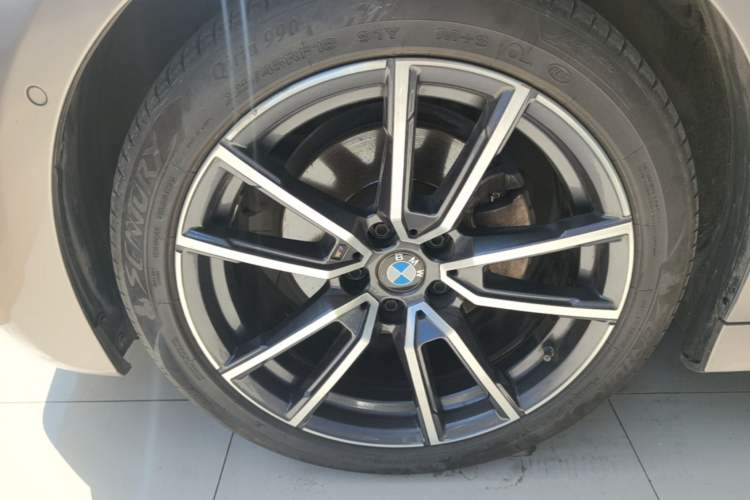 Used BMW 3 Series 2020 320Li M Sport Package Left Front Wheel Hub