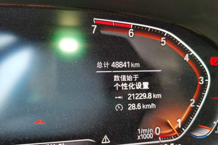Used BMW 3 Series 2020 325Li First Edition Odometer Close Up