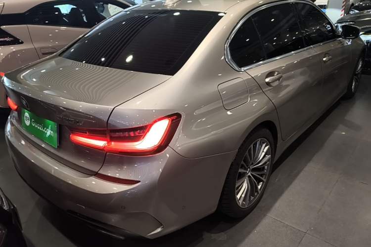Used BMW 3 Series 2020 325Li M Sport Package Rear Right 45 Deg