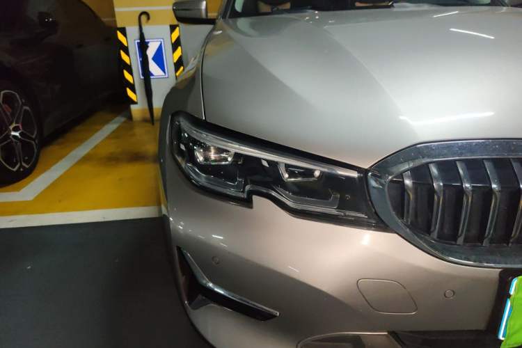 Used BMW 3 Series 2020 325Li First Edition Right Front Headlight