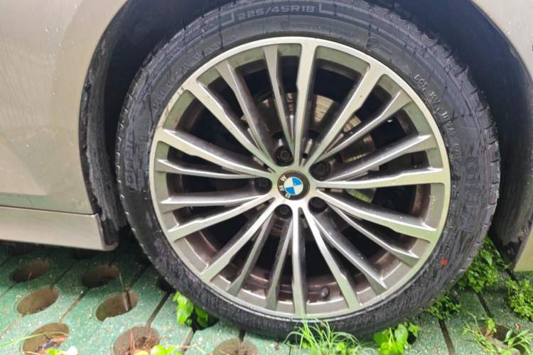 Used BMW 3 Series 2020 325Li First Edition Right Front Wheel Hub