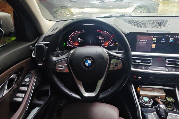 Used BMW 3 Series 2020 325Li First Edition Steering Wheel