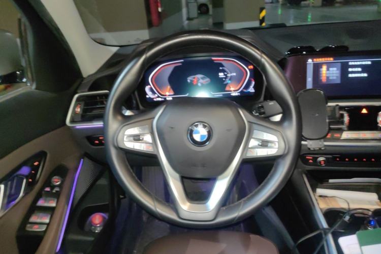 Used BMW 3 Series 2020 325Li First Edition Steering Wheel