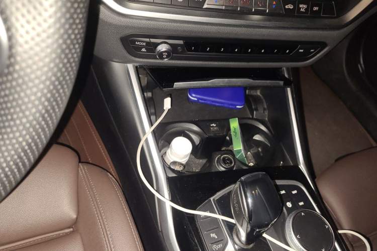 Used BMW 3 Series 2020 325Li First Edition Gear Lever