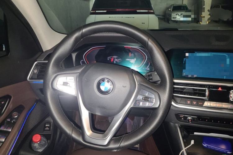 Used BMW 3 Series 2020 325Li First Edition Steering Wheel