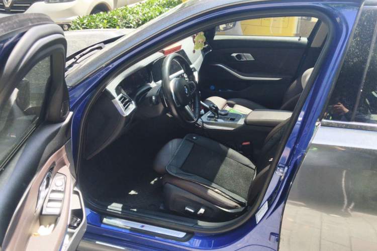 Used BMW 3 Series 2020 Facelifted 325Li M Sport Night Edition Package Driver Seat