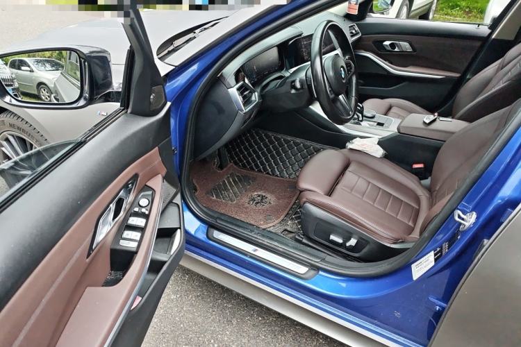 Used BMW 3 Series 2020 Restyled 325i M Sport Night Edition Package Driver Seat
