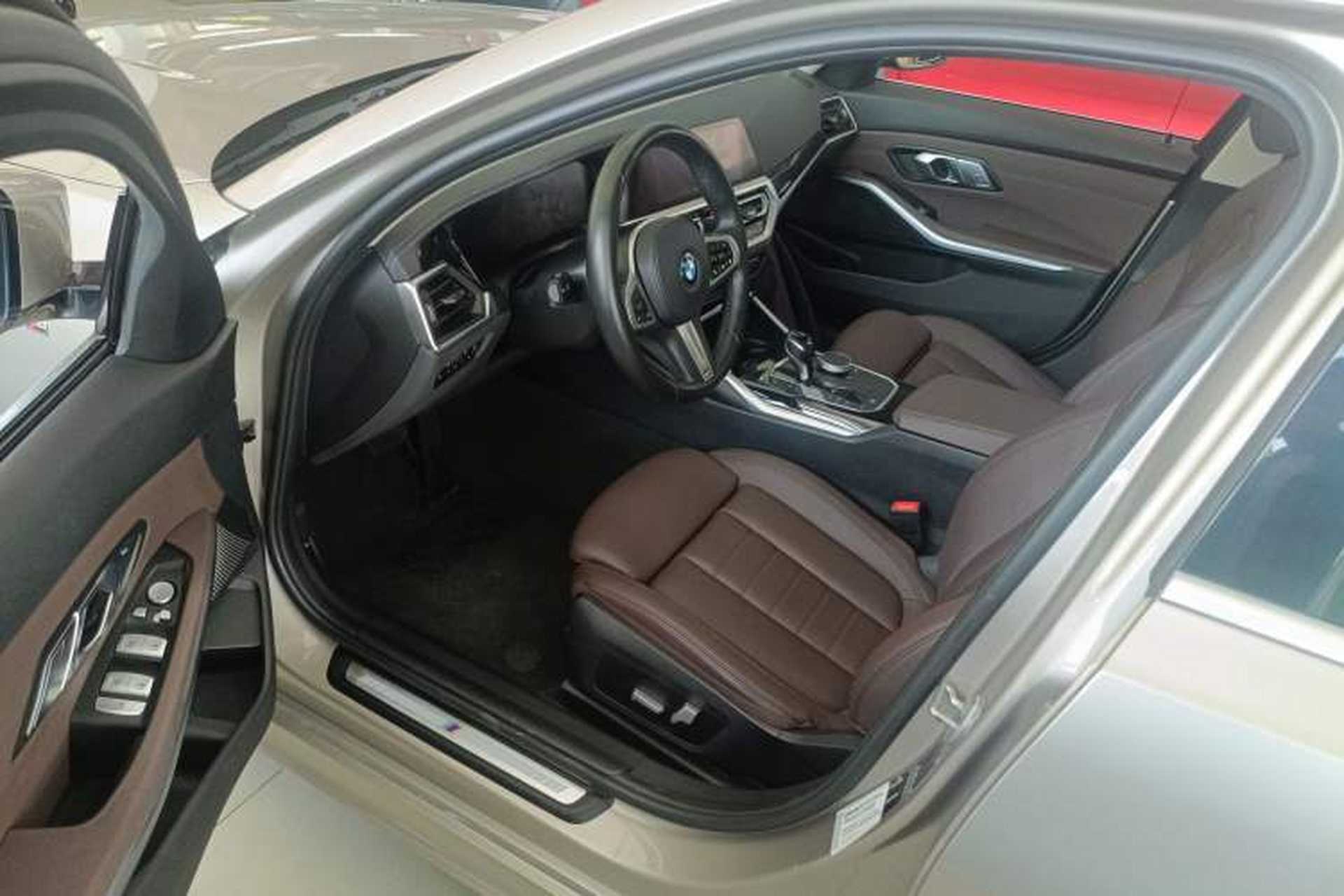 Used BMW 3 Series 2020 320Li M Sport Package Driver Seat