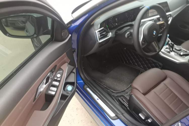 Used BMW 3 Series 2020 Facelifted 325Li M Sport Night Edition Package Driver Seat