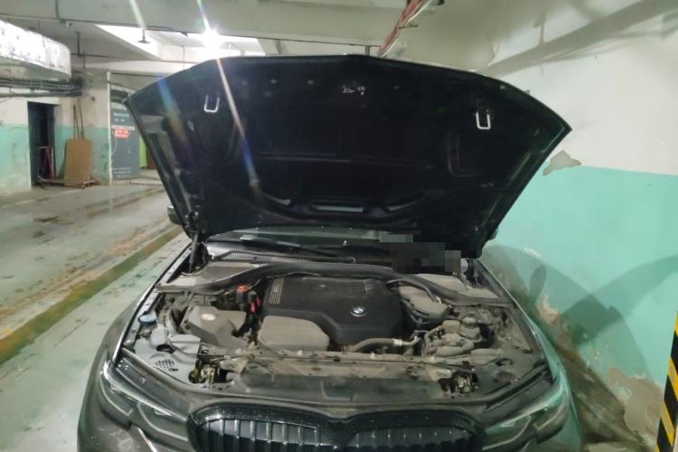 Used BMW 3 Series 2020 325i M Sport Night Edition package Engine Bay