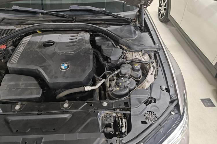 Used BMW 3 Series 2020 325Li First Edition Engine Bay Left