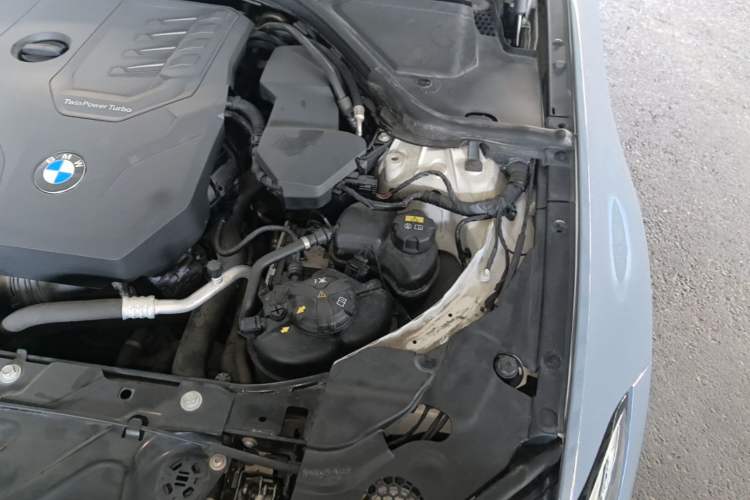 Used BMW 3 Series 2020 325i M Sport Package Engine Bay Left