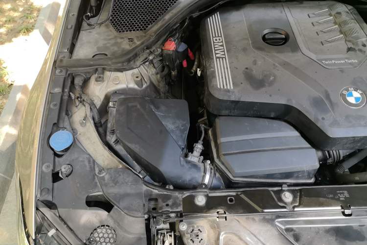 Used BMW 3 Series 2020 325Li First Edition Engine Bay Right