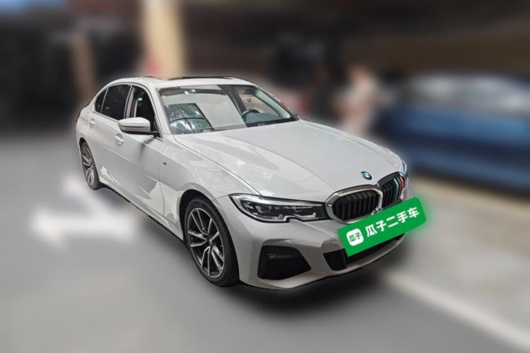 Used BMW 3 Series 2020 320Li M Sport Package Front Right 45 Deg
