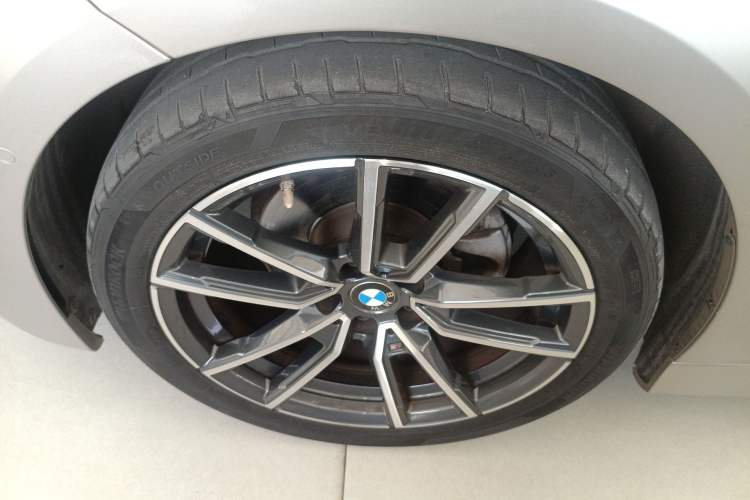 Used BMW 3 Series 2020 320Li M Sport Package Left Front Wheel Hub