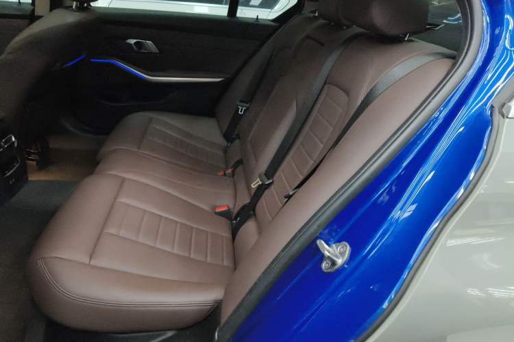 Used BMW 3 Series 2020 Restyled 325Li M Sport Package Left Rear Seat