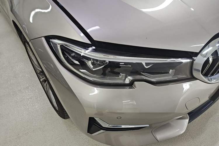 Used BMW 3 Series 2020 325Li First Edition Right Front Headlight