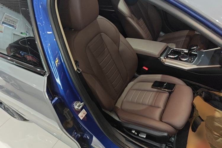 Used BMW 3 Series 2020 Facelifted 325Li M Sport Night Edition Package Right Front Seat