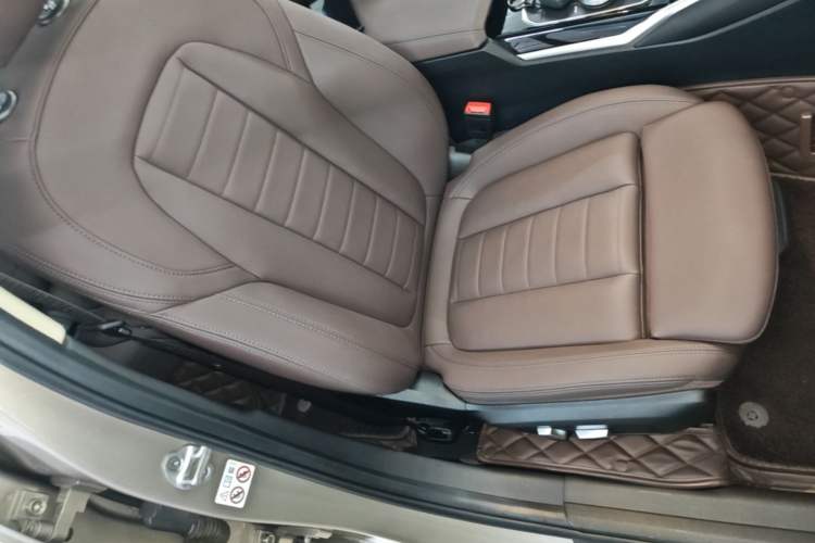 Used BMW 3 Series 2020 320Li M Sport Package Right Front Seat