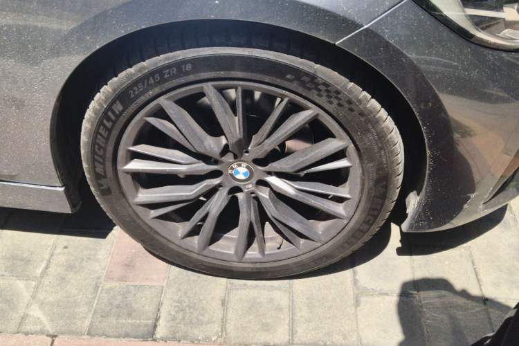 Used BMW 3 Series 2020 Facelifted 325Li M Sport Night Edition Package Right Front Wheel Hub
