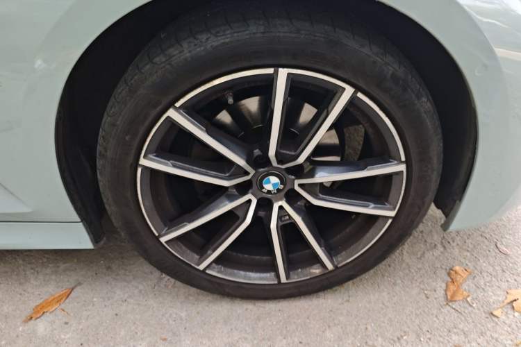 Used BMW 3 Series 2020 Restyled 325Li M Sport Package Right Front Wheel Hub