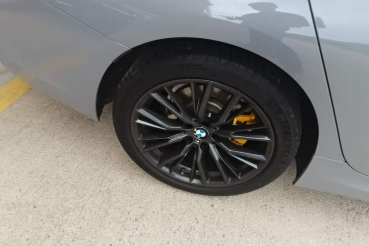 Used BMW 3 Series 2020 Facelifted 325Li M Sport Night Edition Package Right Rear Wheel Hub