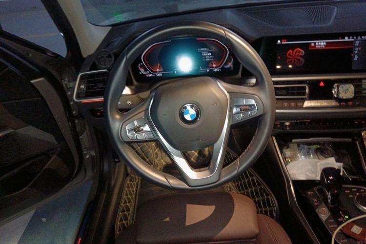 Used BMW 3 Series 2020 325Li First Edition Steering Wheel