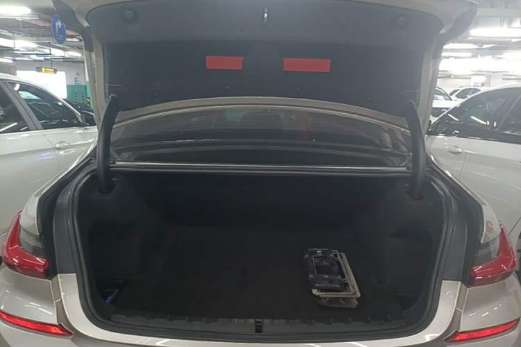 Used BMW 3 Series 2020 Restyled 325Li M Sport Package Trunk