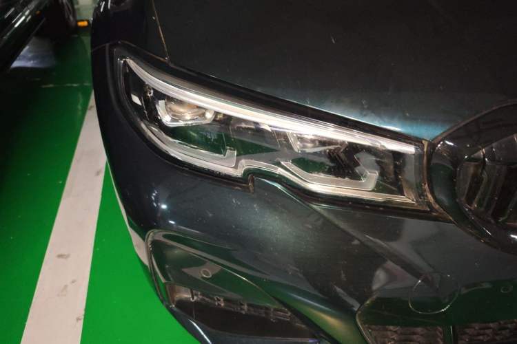 Used BMW 3 Series 2020 325i M Sport Package Right Front Headlight