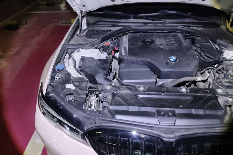 Used BMW 3 Series 2020 325Li First Edition Engine Bay Right