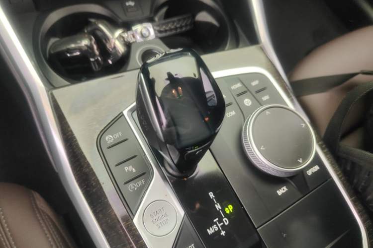 Used BMW 3 Series 2020 Facelift 325Li First Edition Gear Lever