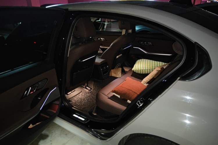 Used BMW 3 Series 2020 Restyled 325Li M Sport Package Left Rear Seat