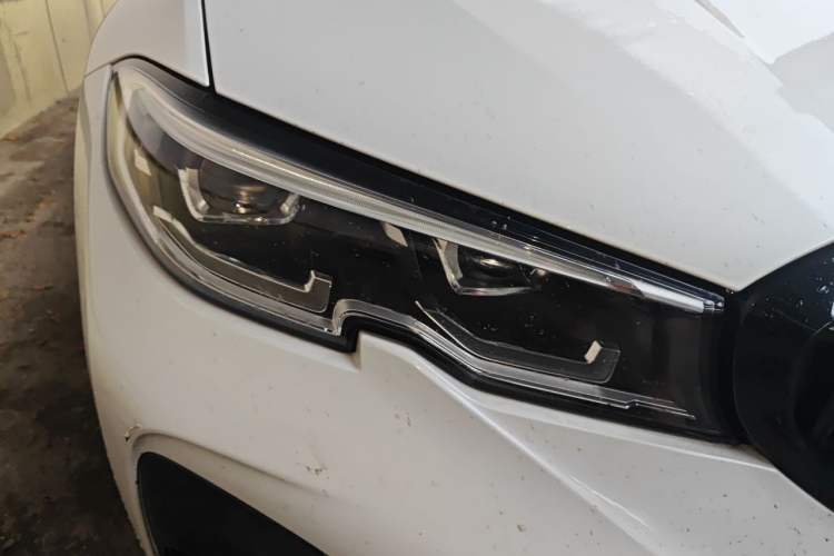 Used BMW 3 Series 2020 Restyled 325i M Sport Night Edition Package Right Front Headlight