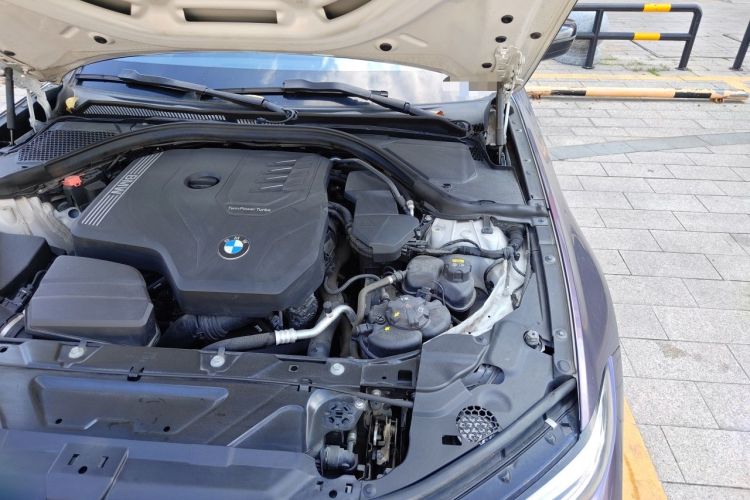 Used BMW 3 Series 2020 325i M Sport Night Edition package Engine Bay Left