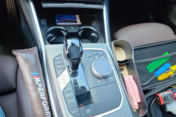 Used BMW 3 Series 2020 325i M Sport Night Edition package Gear Lever