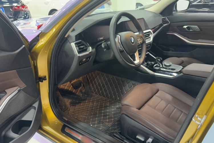 Used BMW 3 Series 2020 325Li First Edition Interior 3