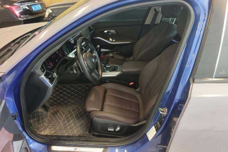 Used BMW 3 Series 2020 Restyled 325i M Sport Night Edition Package Left Front Seat