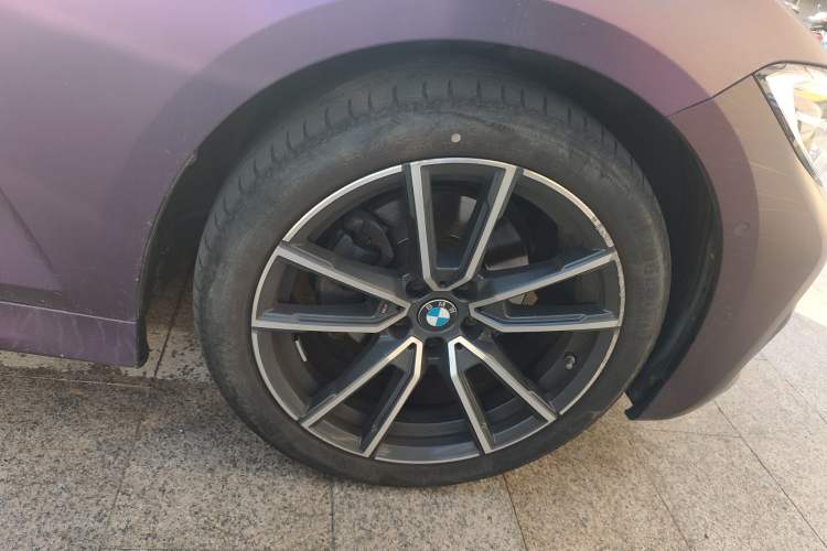 Used BMW 3 Series 2020 325i M Sport Package Right Front Wheel Hub