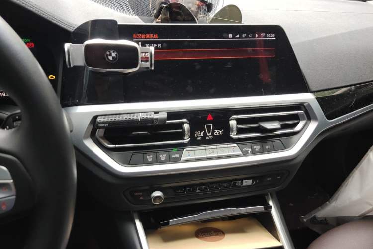 Used BMW 3 Series 2020 325Li First Edition Audio And AC Panel