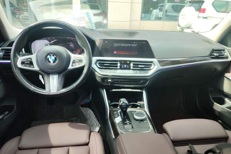 Used BMW 3 Series 2020 Restyled 325Li M Sport Package Center Console