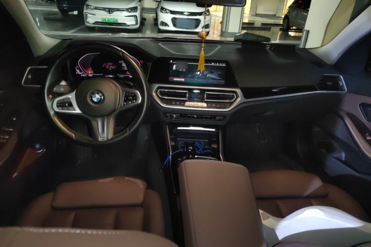 Used BMW 3 Series 2020 320Li M Sport Package Center Console