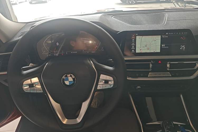 Used BMW 3 Series 2020 325Li First Edition Center Console