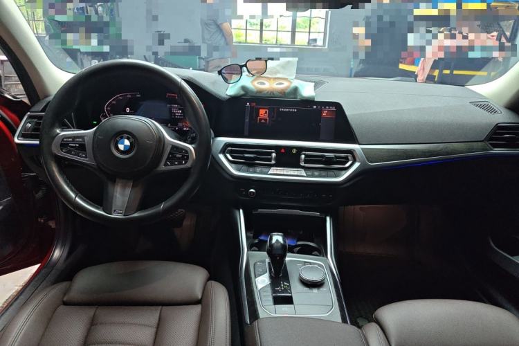 Used BMW 3 Series 2020 325i M Sport Package Center Console